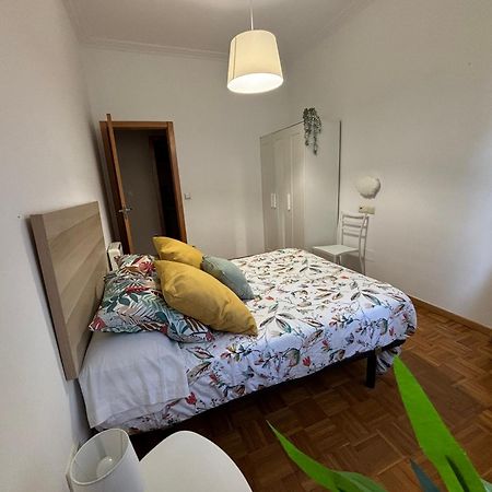 Alojamiento Rey Davina Apartment Vilagarcia de Arousa Ngoại thất bức ảnh