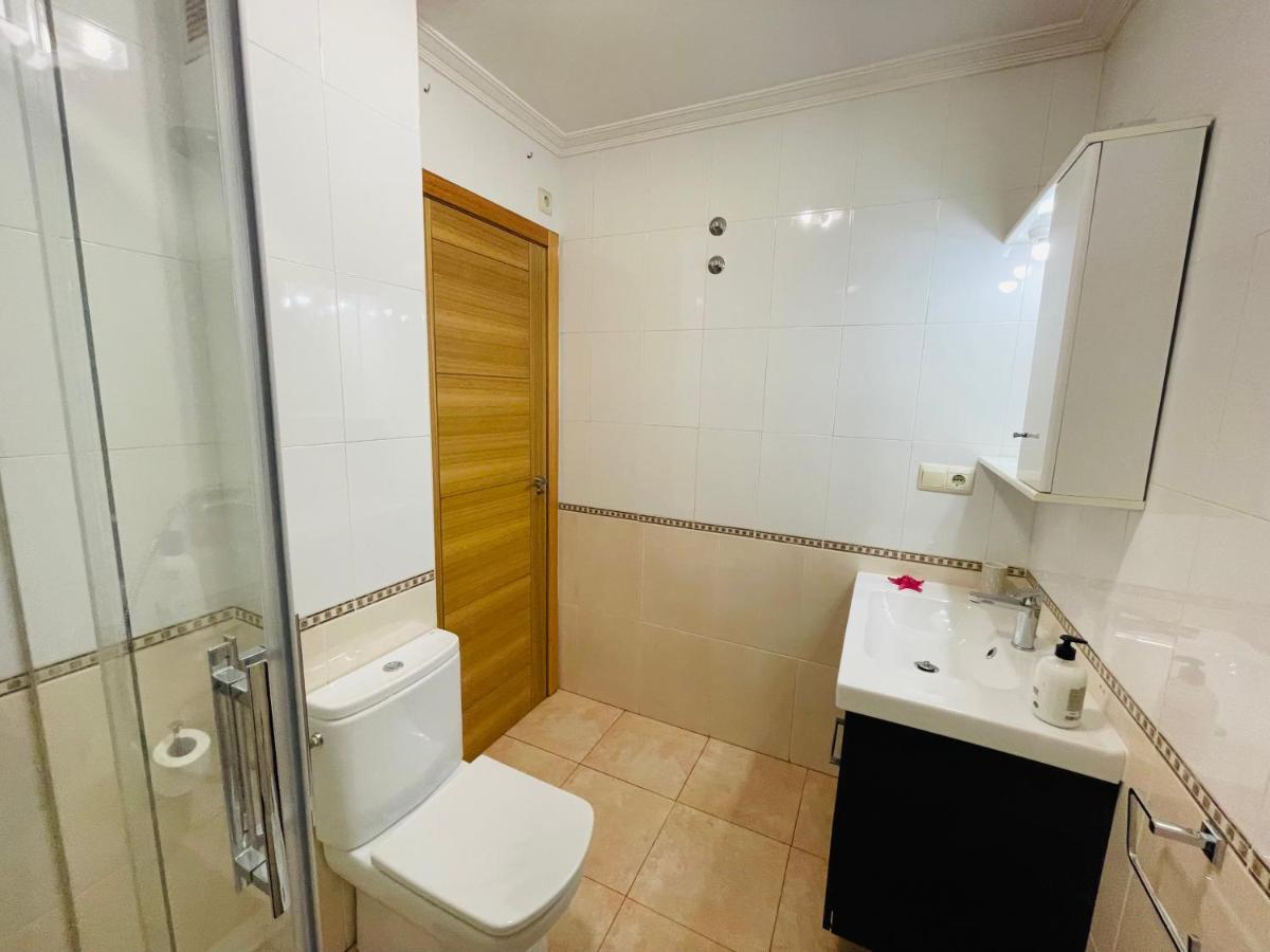 Alojamiento Rey Davina Apartment Vilagarcia de Arousa Ngoại thất bức ảnh