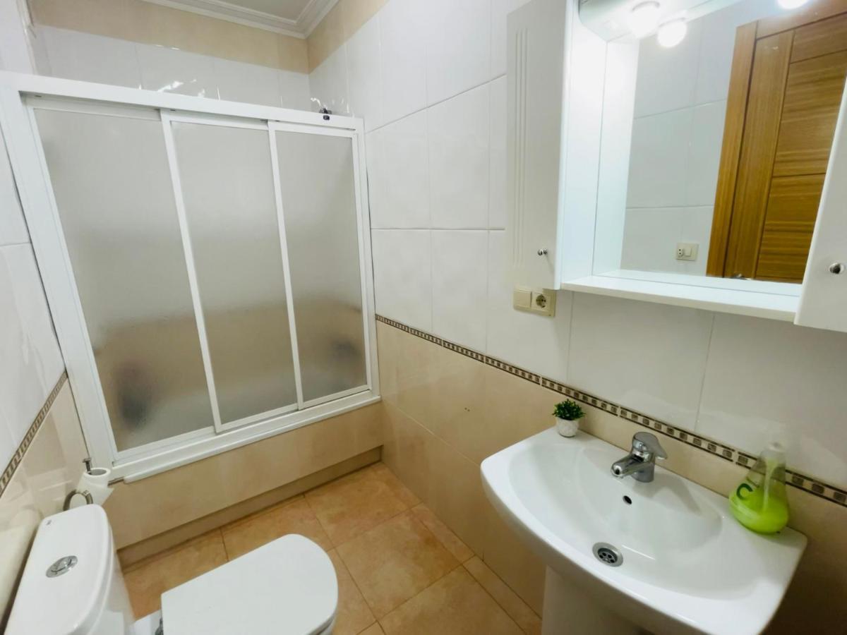 Alojamiento Rey Davina Apartment Vilagarcia de Arousa Ngoại thất bức ảnh